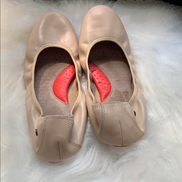 Hush Puppies Chaste Ballet Flats - Picture 3 of 4